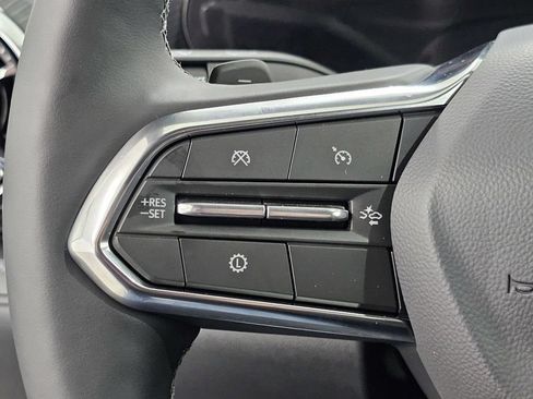 New 2026 Chevrolet Equinox LT w/ Safety and Technology Package FWD image 33
