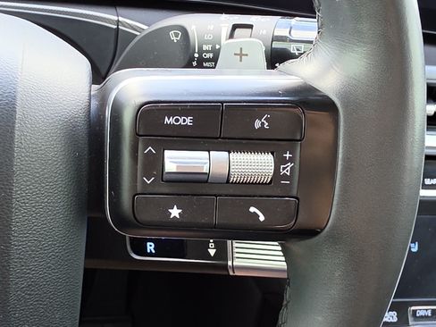 Used 2024 Hyundai Santa Fe XRT AWD/4WD image 16