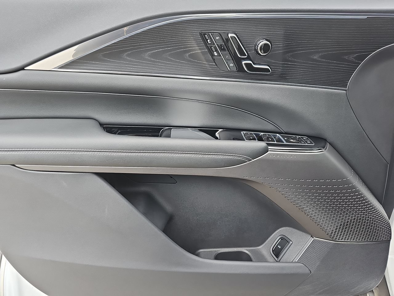 Certified 2024 Cadillac Lyriq Luxury w/ LPO, Floor Liner Package RWD image 27