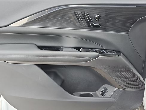 Used 2024 Cadillac Lyriq Luxury w/ LPO, Floor Liner Package RWD image 27