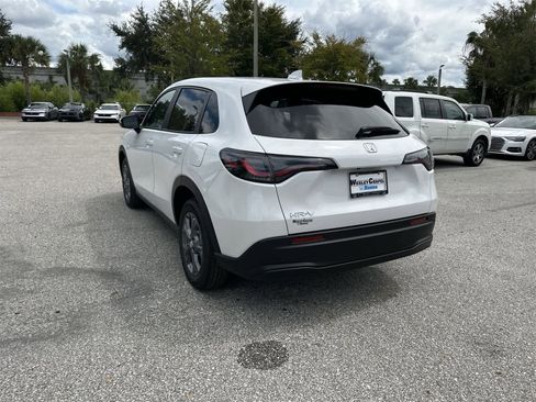 New 2026 Honda HR-V LX image 4
