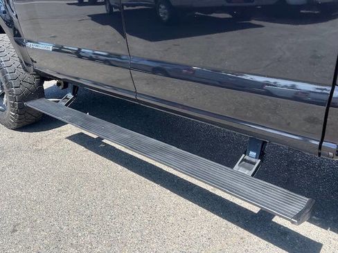 Used 2019 Ford F350 Lariat image 11