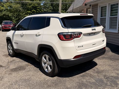 Used 2020 Jeep Compass Latitude w/ Cold Weather Group AWD/4WD image 5
