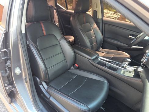 Used 2021 Nissan Sentra SR w/ SR Premium Package FWD image 35