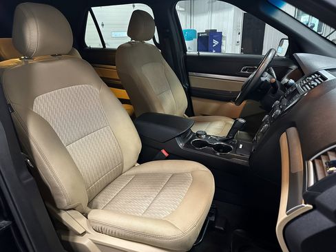 Used 2017 Ford Explorer 4WD image 39