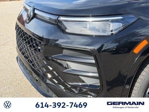 New 2026 Volkswagen Tiguan SE R-Line image 13