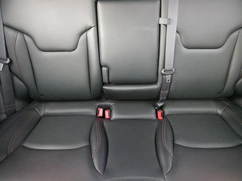 Used 2022 Jeep Compass Latitude image 13