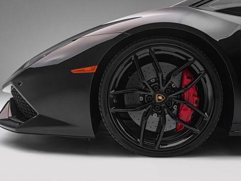 Used 2016 Lamborghini Huracan LP 610-4 AWD/4WD image 12