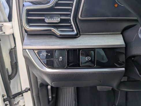 Certified 2025 Kia Sportage X-Line AWD/4WD image 28