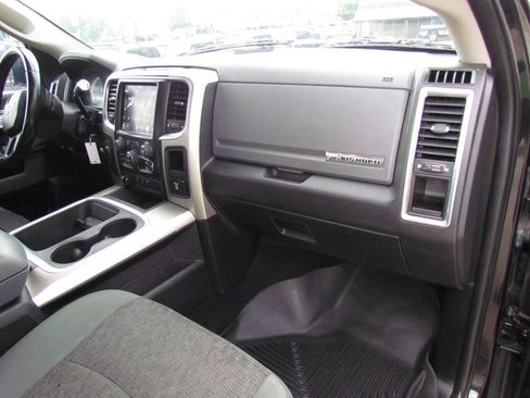 Used 2018 RAM 3500 Big Horn AWD/4WD image 16