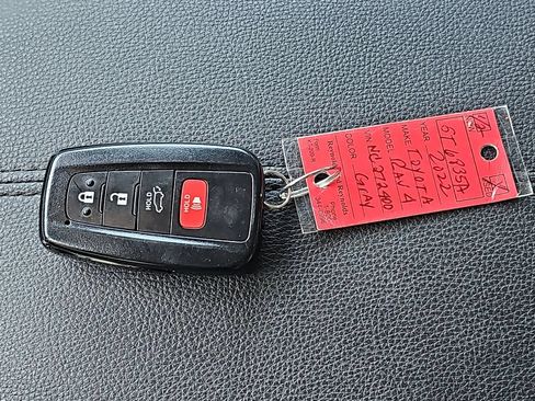Used 2022 Toyota RAV4 Limited AWD/4WD image 42