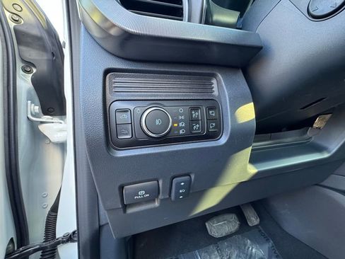 Used 2025 Ford F250 Platinum image 22