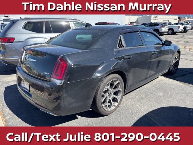 Used 2018 Chrysler 300 Touring w/ Sport Appearance Package RWD image 14