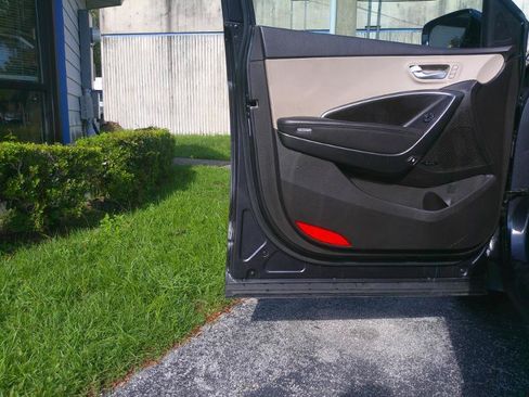 Used 2017 Hyundai Santa Fe Sport w/ 2.4L Tech Package 04 FWD image 24