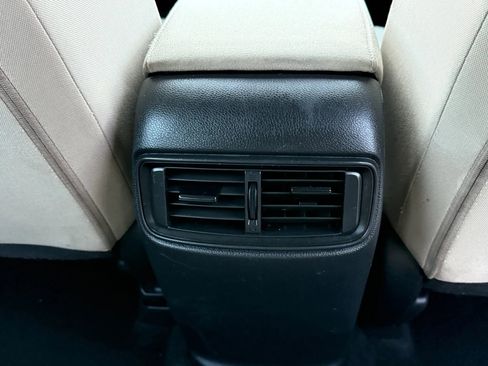 Used 2019 Honda CR-V LX image 21