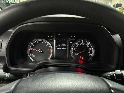 Used 2022 Toyota 4Runner TRD Pro AWD/4WD image 35