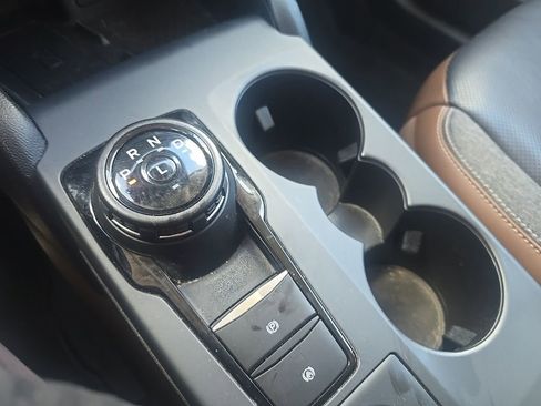 Used 2022 Ford Bronco Sport Outer Banks w/ Tech Package AWD/4WD image 16