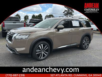 Used 2024 Nissan Pathfinder Platinum w/ Cargo Package