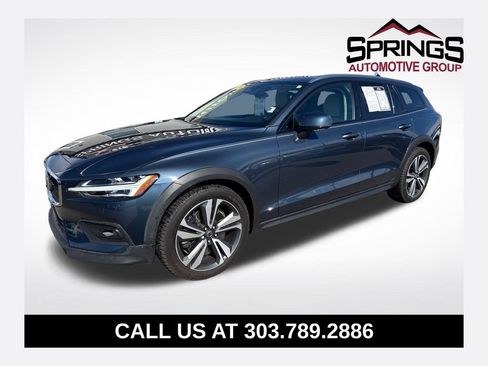 Used 2023 Volvo V60 B5 Cross Country Plus w/ Climate Package AWD/4WD image 1