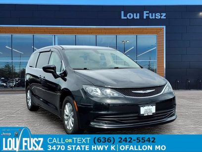 Used 2017 Chrysler Pacifica Touring w/ Tire & Wheel Group