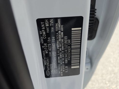 New 2026 Hyundai Elantra Limited FWD image 40