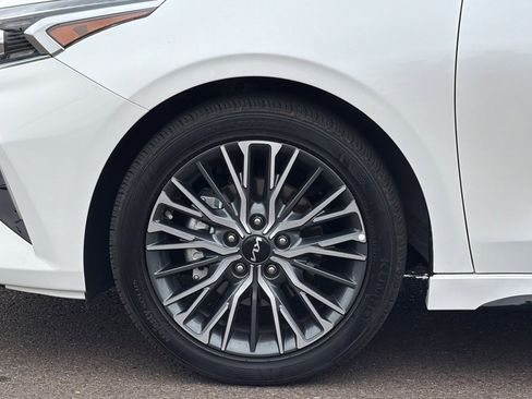 Used 2024 Kia Forte GT-Line w/ GT-Line Premium Package image 26