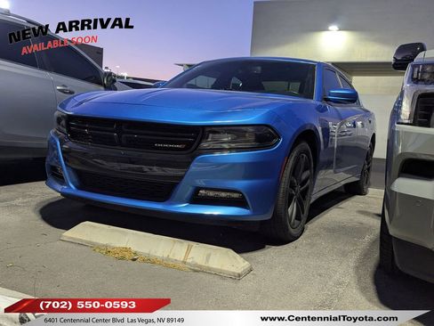 Used 2019 Dodge Charger SXT w/ Plus Group image 1