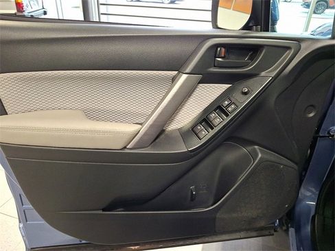 Used 2018 Subaru Forester 2.5i Premium w/ All-Weather Package image 14