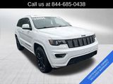 Certified 2020 Jeep Grand Cherokee Altitude image 3