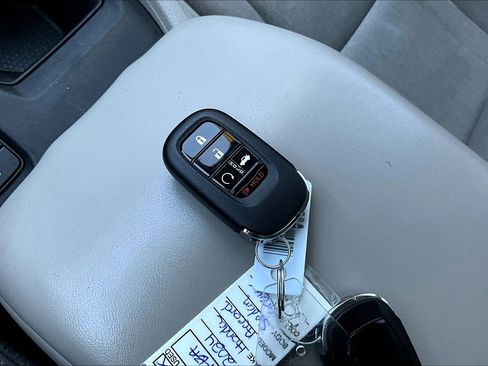 Used 2024 Honda Accord EX image 10