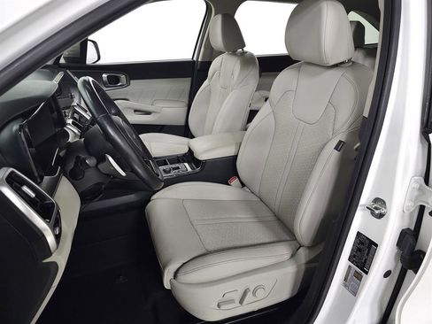 Used 2022 Kia Sorento SX Prestige image 14