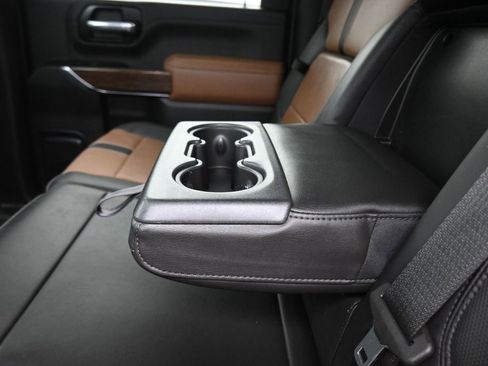 Used 2022 Chevrolet Silverado 2500 High Country w/ Safety Package II image 46