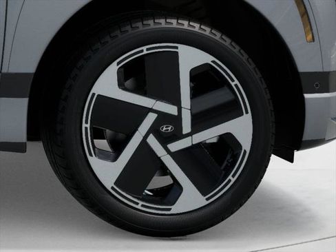 New 2026 Hyundai Ioniq 9 Calligraphy AWD/4WD image 8