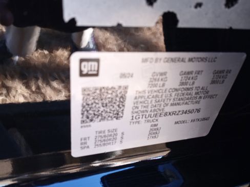 Used 2024 GMC Sierra 1500 AT4 w/ Technology Package image 41