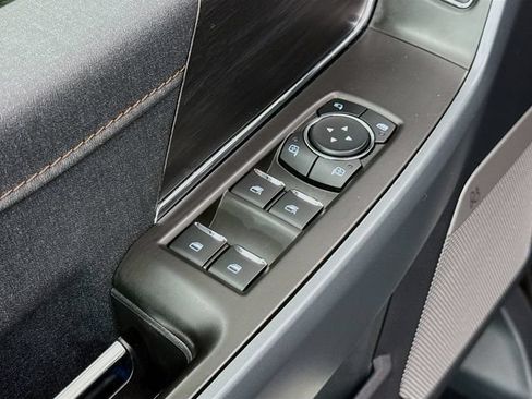 Used 2024 Ford F150 Lariat AWD/4WD image 18