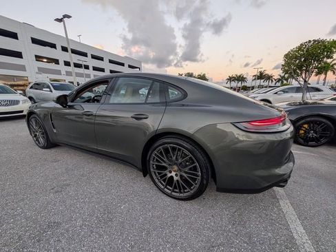 Used 2023 Porsche Panamera Platinum Edition image 9