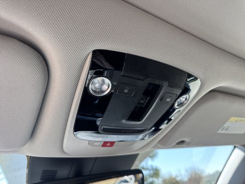 Used 2025 Kia Sorento EX w/ Panoramic Sunroof Package image 31