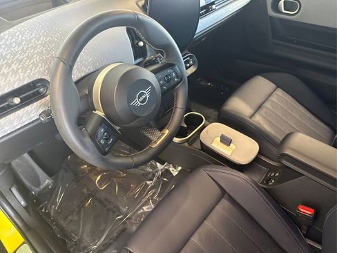 Used 2025 MINI Cooper S FWD image 8