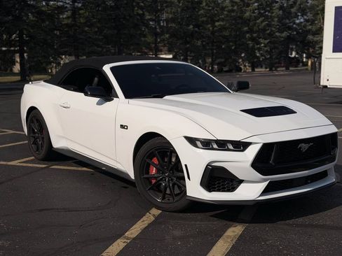 Used 2024 Ford Mustang GT Premium RWD image 9