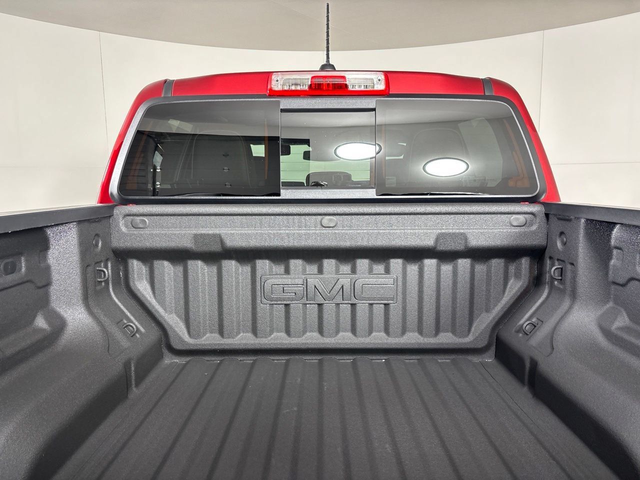 Used 2024 GMC Canyon AT4 w/ AT4 Premium Package AWD/4WD image 26