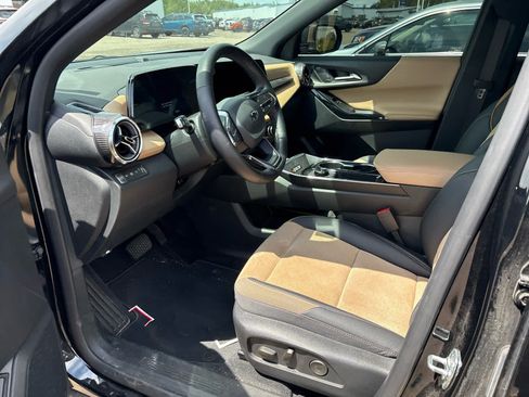 Used 2026 Chevrolet Equinox ACTIV w/ Convenience Package III AWD/4WD image 5