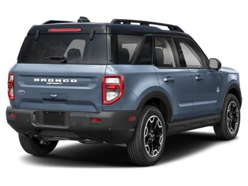 Used 2025 Ford Bronco Sport Outer Banks w/ Outer Banks Tech Package+ AWD/4WD image 2