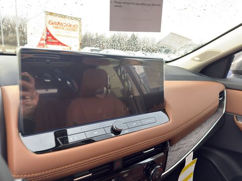 New 2026 Nissan Rogue Platinum image 15