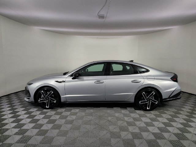 Certified 2025 Hyundai Sonata N Line FWD image 2
