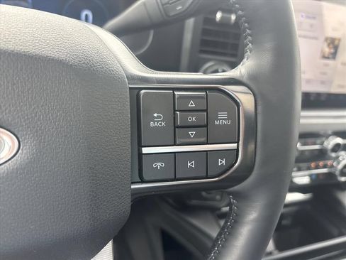 Used 2025 Ford F450 Platinum w/ FX4 Off-Road Package AWD/4WD image 31