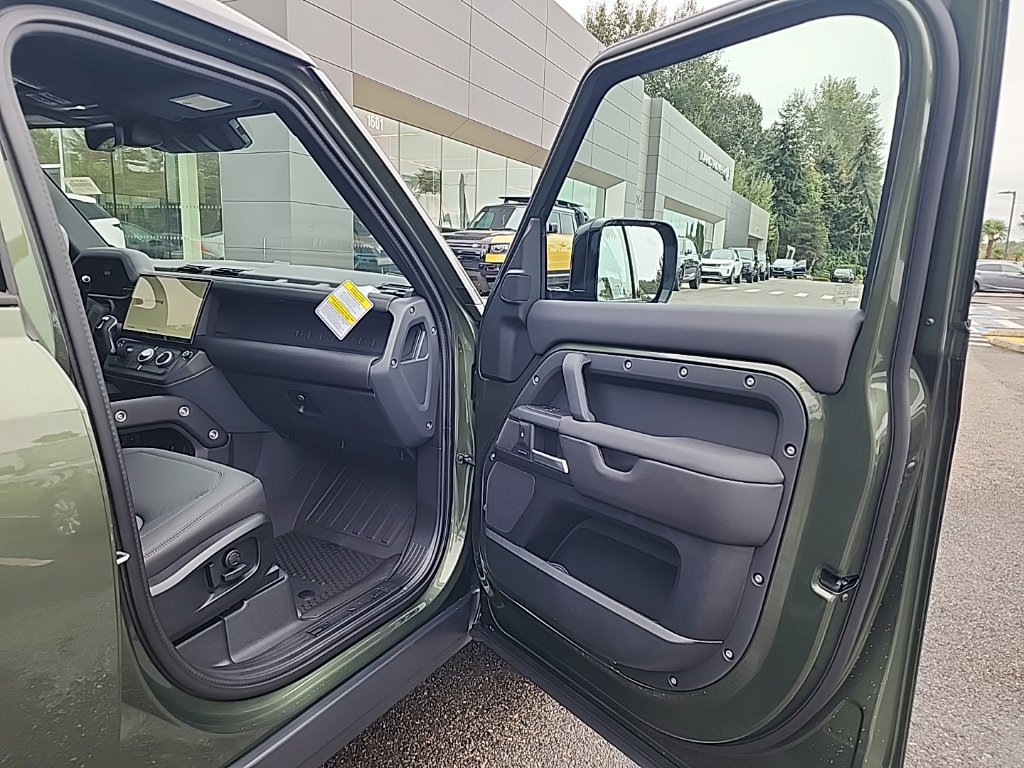 New 2026 Land Rover Defender 110 S AWD/4WD image 19