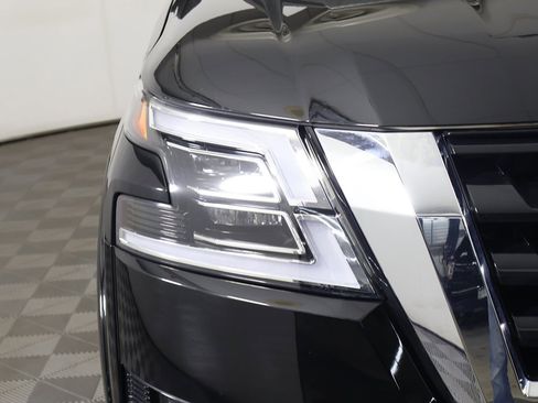 Used 2024 Nissan Armada SL image 15