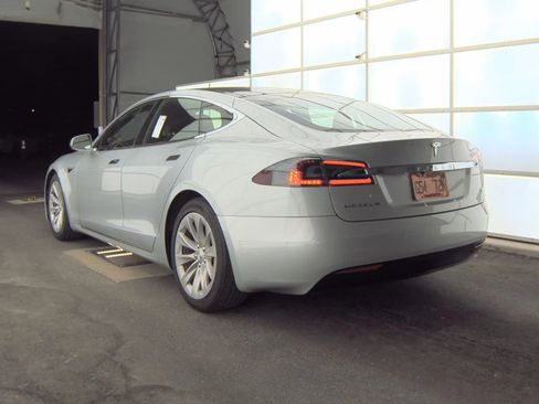 Used 2016 Tesla Model S 75 image 8