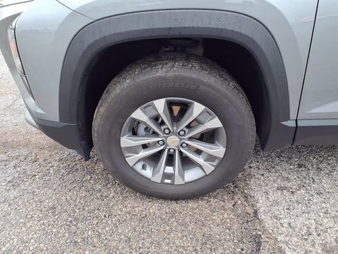 Used 2026 Chevrolet Equinox LT AWD/4WD image 46