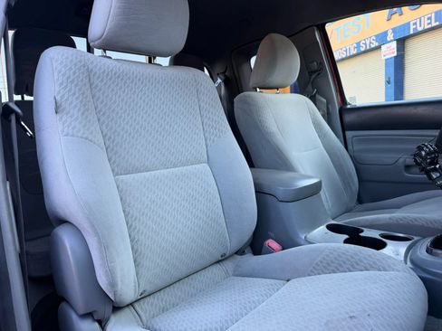 Used 2011 Toyota Tacoma 4x4 Access Cab w/ SR5 Pkg #2 image 15